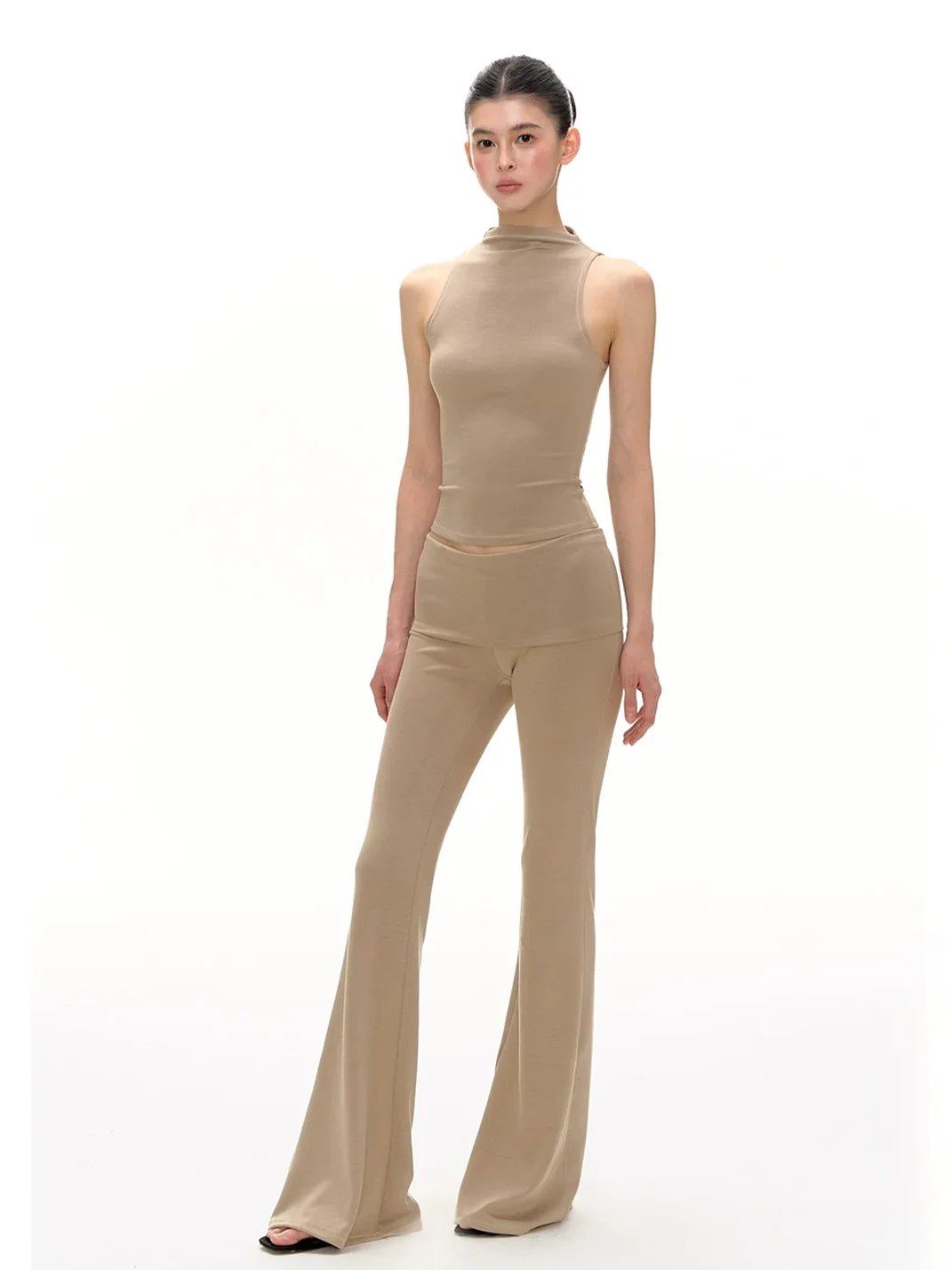 ARISEISM | Solid Slim Fit Tank And Pants Set