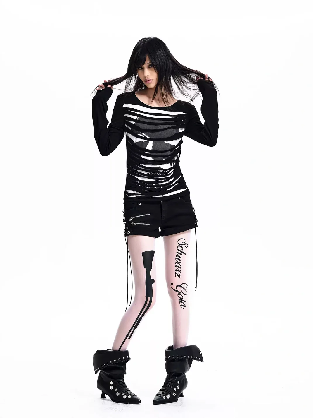 STARTEXCEEDEND | Distressed Portrait Print Long Sleeve T-Shirt