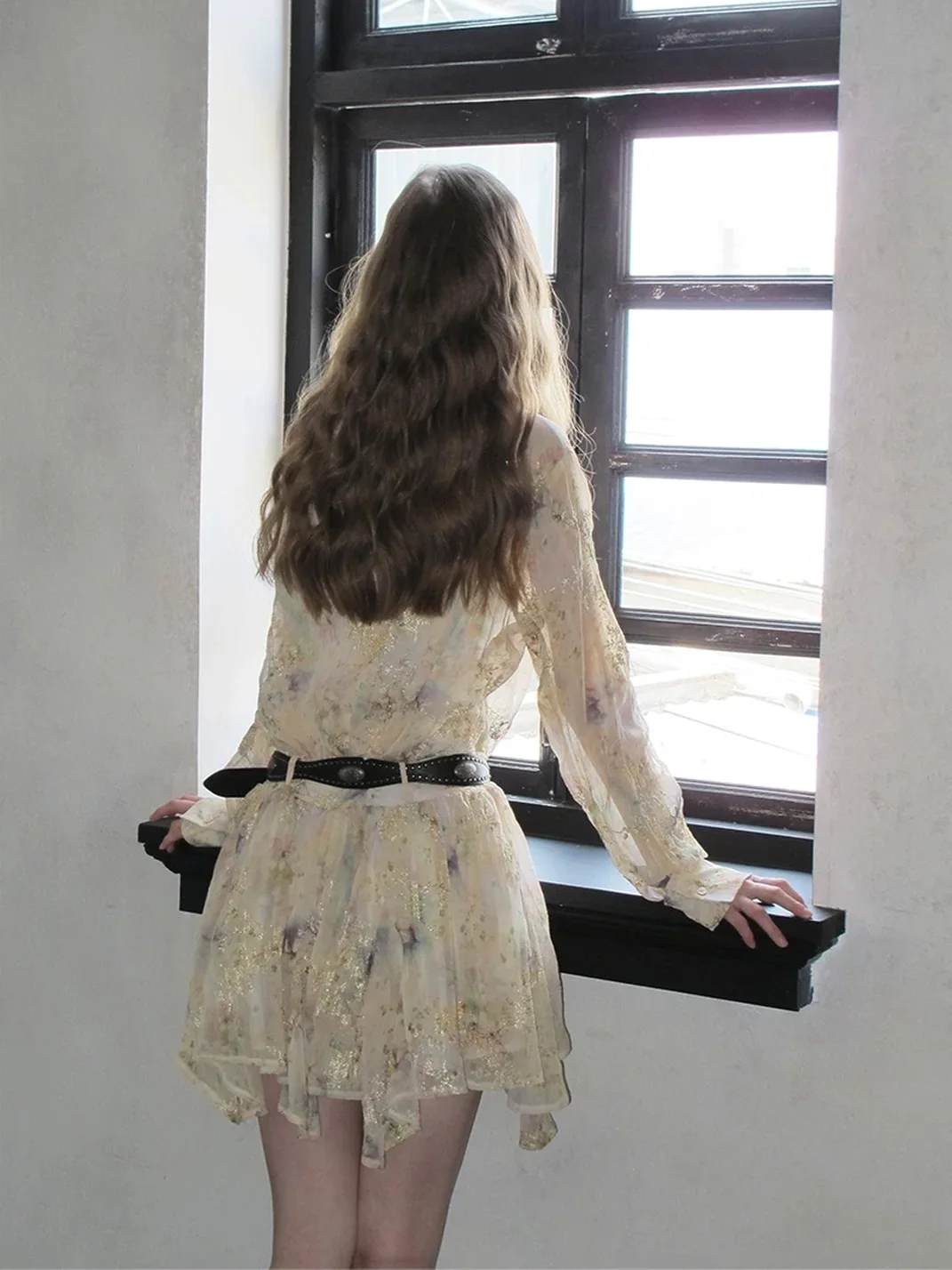 UNSOYAO OFFICE | High-Waisted Embroidered Pleated Asymmetric Dress