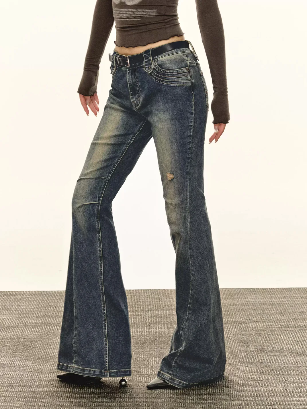 ARISEISM | Slim-Fit Flared Jeans
