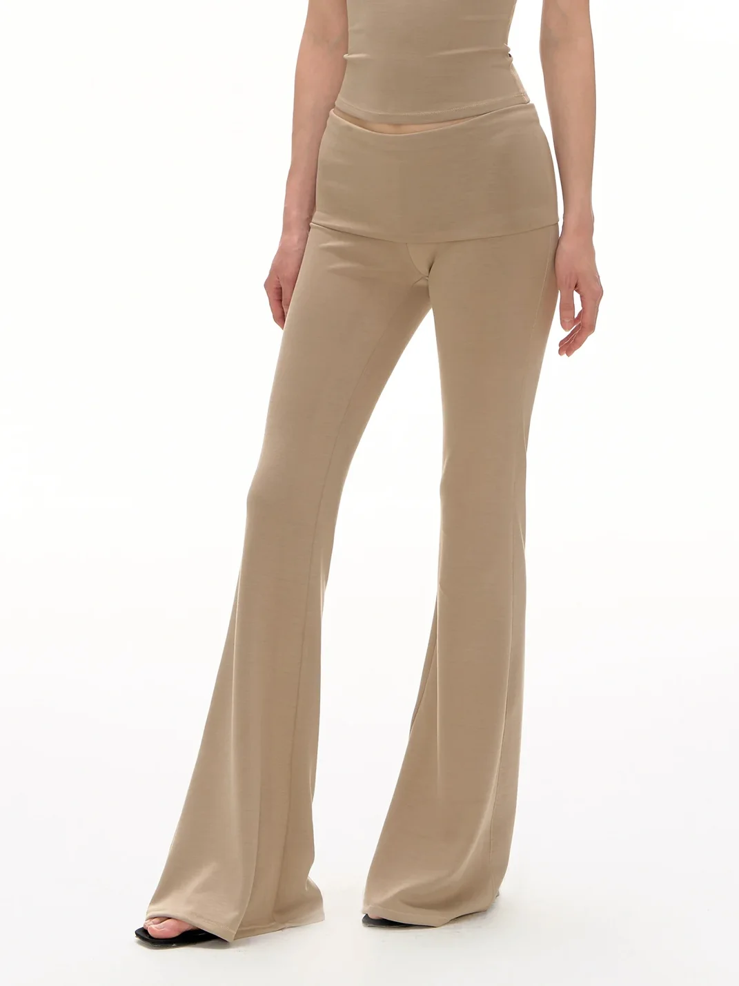 ARISEISM | Solid Slim Fit Tank And Pants Set