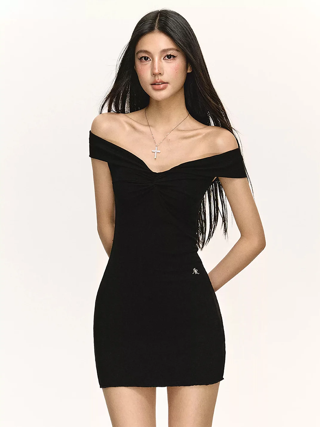 ARISEISM | Off-Shoulder Slim Fit Dress