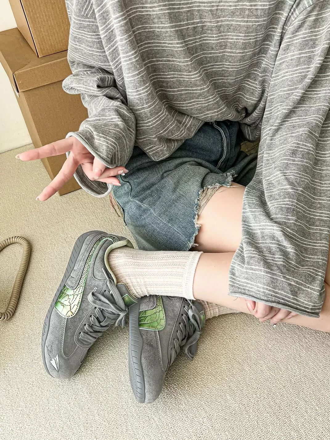 MQMS | Silver Thin-Sole Racing Sneakers