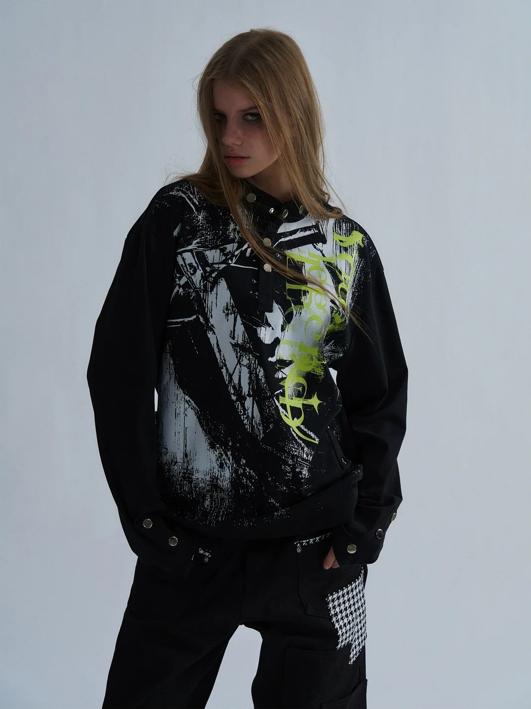 PAIKI | Studded Stand Collar Long Sleeve Printed Top