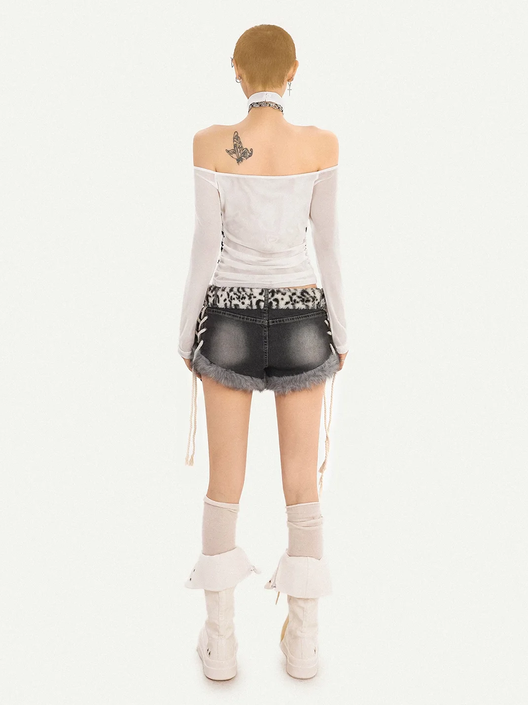 Nico Molly | Halter Off-Shoulder Letter Print Long-Sleeve Mesh Layered T-Shirt
