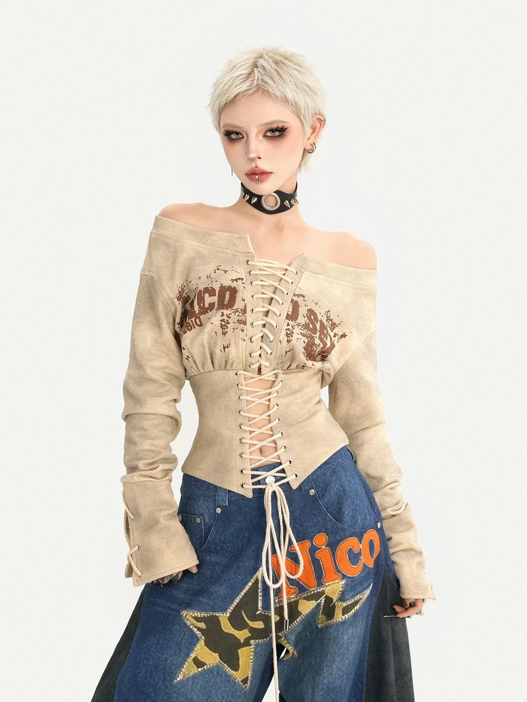 Nico Molly | Off-Shoulder Lace-Up Fitted Shirt