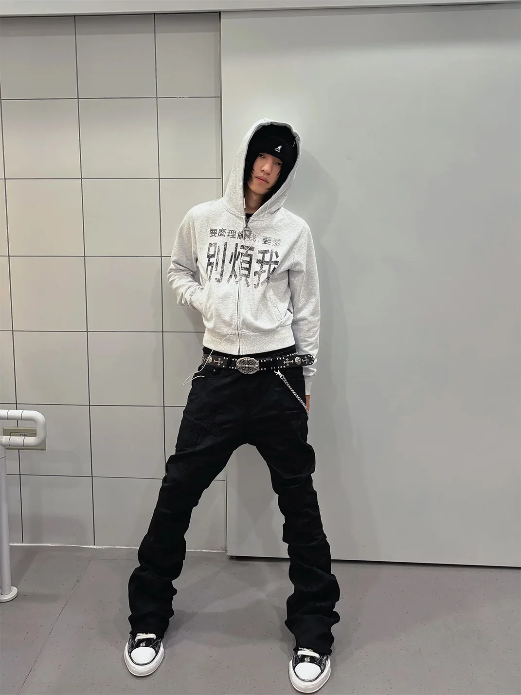 THEWET | Slim Fit Text Print Zip-Up Hoodie