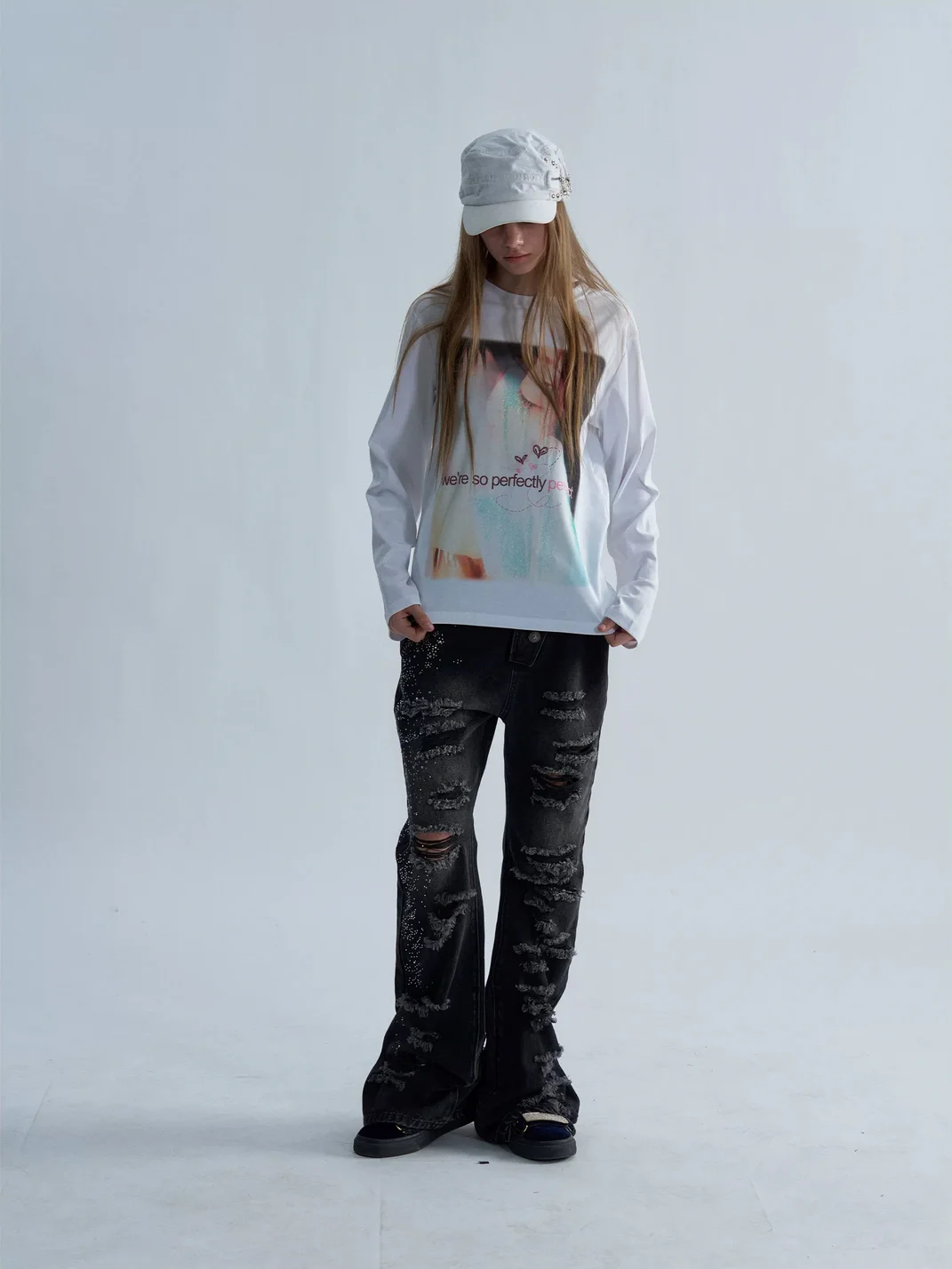PAIKI | Slim-Fit Glitter Portrait Long-Sleeve T-Shirt