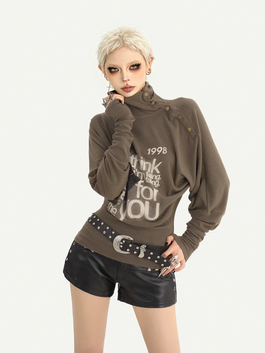 Nico Molly | High-Neck Letter Print Slim-Fit Long-Sleeve T-Shirt