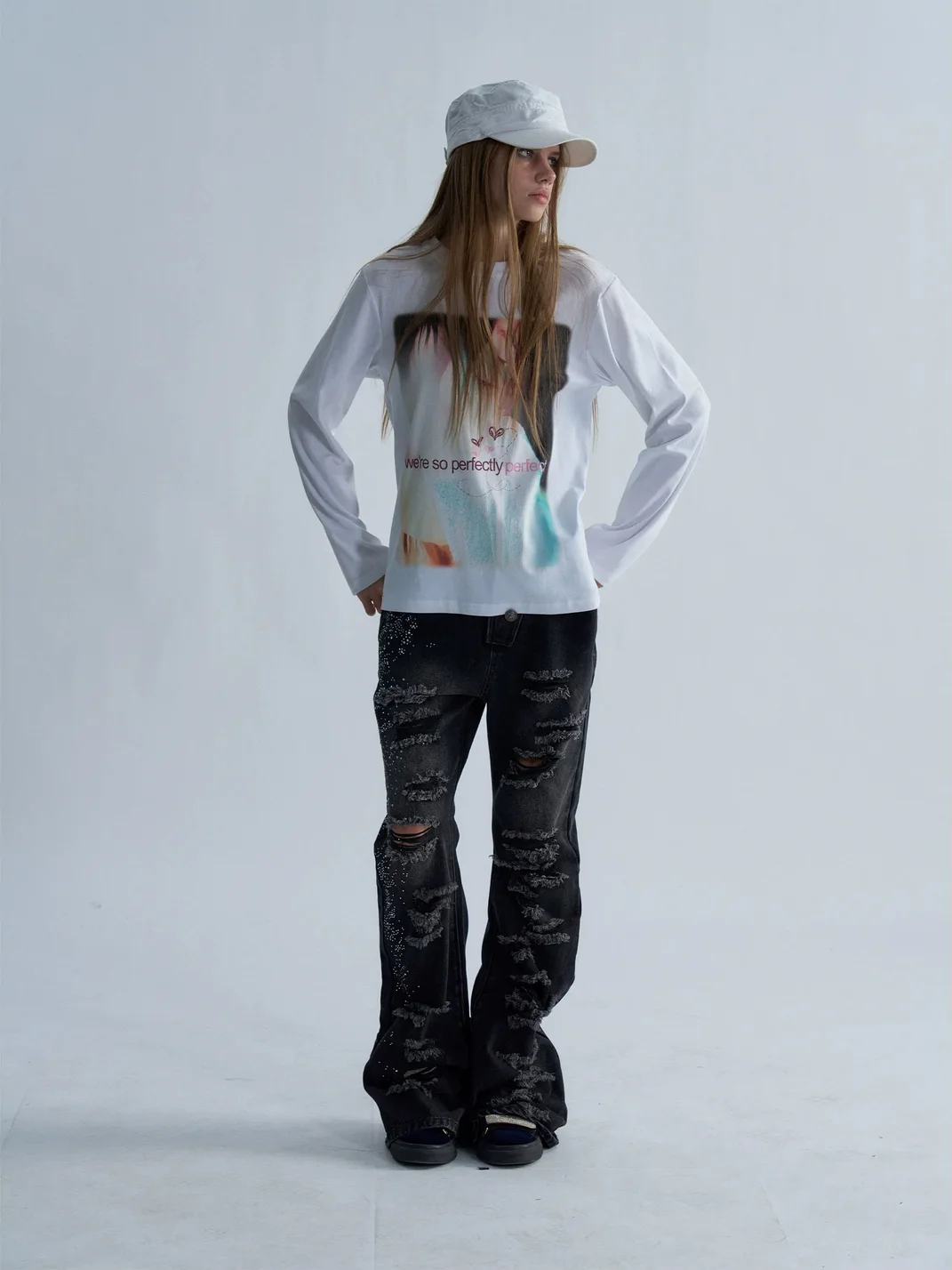 PAIKI | Slim-Fit Glitter Portrait Long-Sleeve T-Shirt