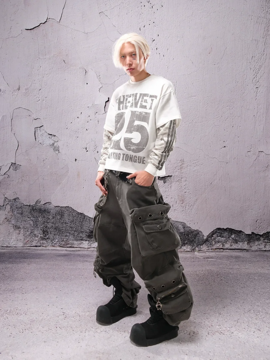 THEWET | Washed Distressed Spray-Stained Cargo Pants - 3