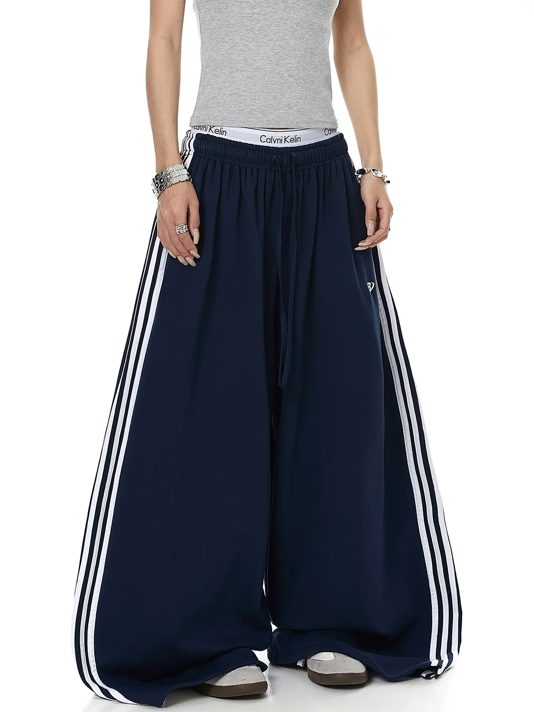 BLACKLISTS | Contrast Stripe Loose Wide-Leg Sweatpants