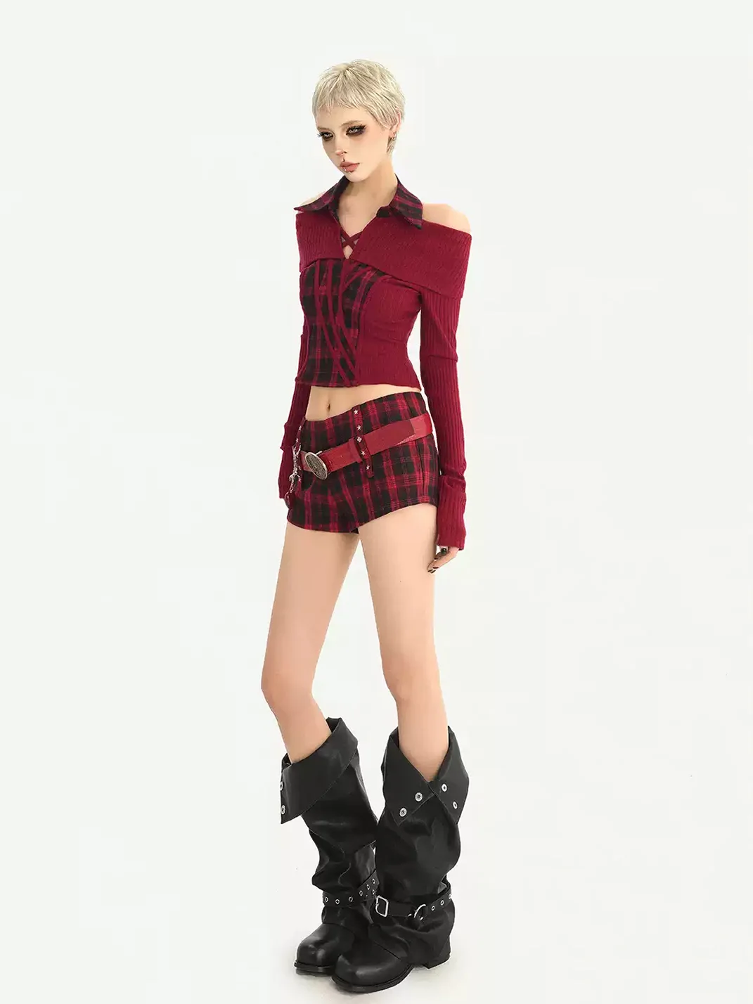 Nico Molly | Off-Shoulder Plaid Knit Top And Shorts Set