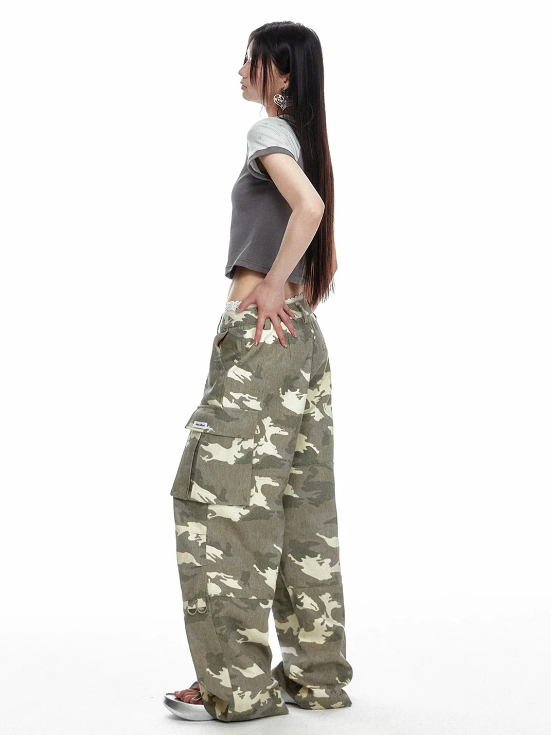 JIKOO | Faded Camouflage Wide-Leg Cargo Jeans