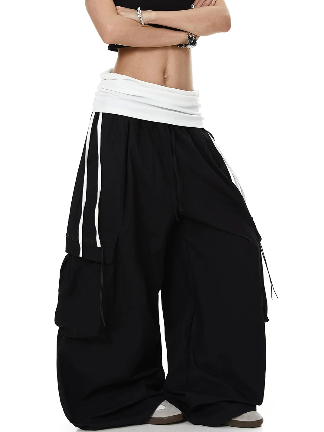 BLACKLISTS | Foldover Waist Gathered Wide-Leg Cargo Pants