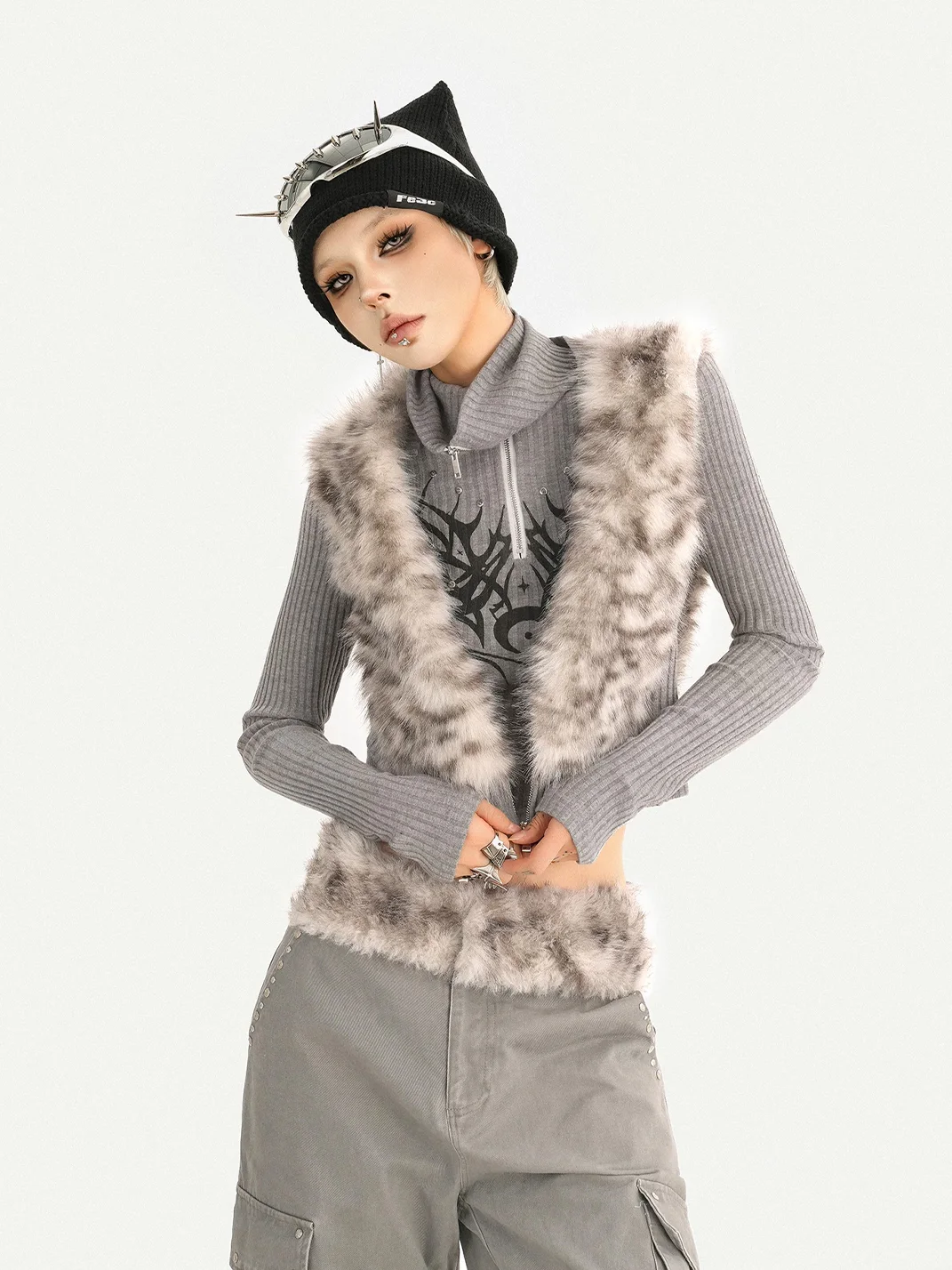 Nico Molly | Plush Sleeveless Vest And Knit Top Set