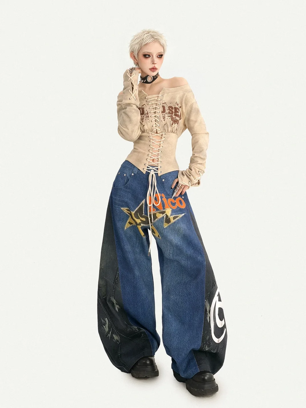 Nico Molly | Off-Shoulder Lace-Up Fitted Shirt