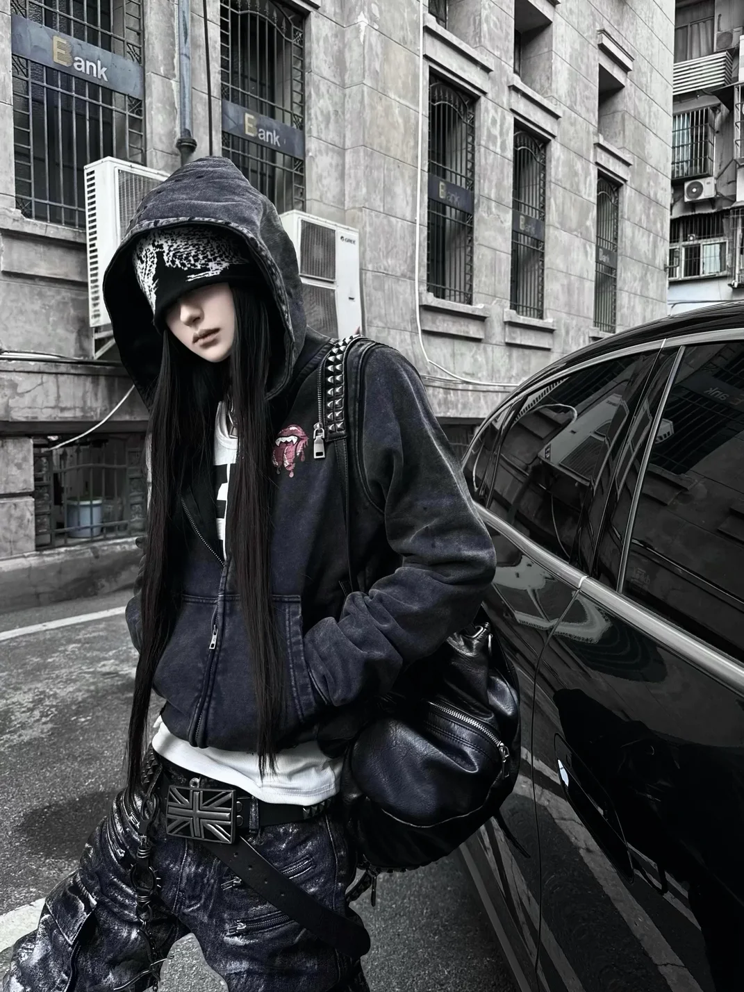 THEWET | Washed Distressed Split-Tongue Graphic Hoodie