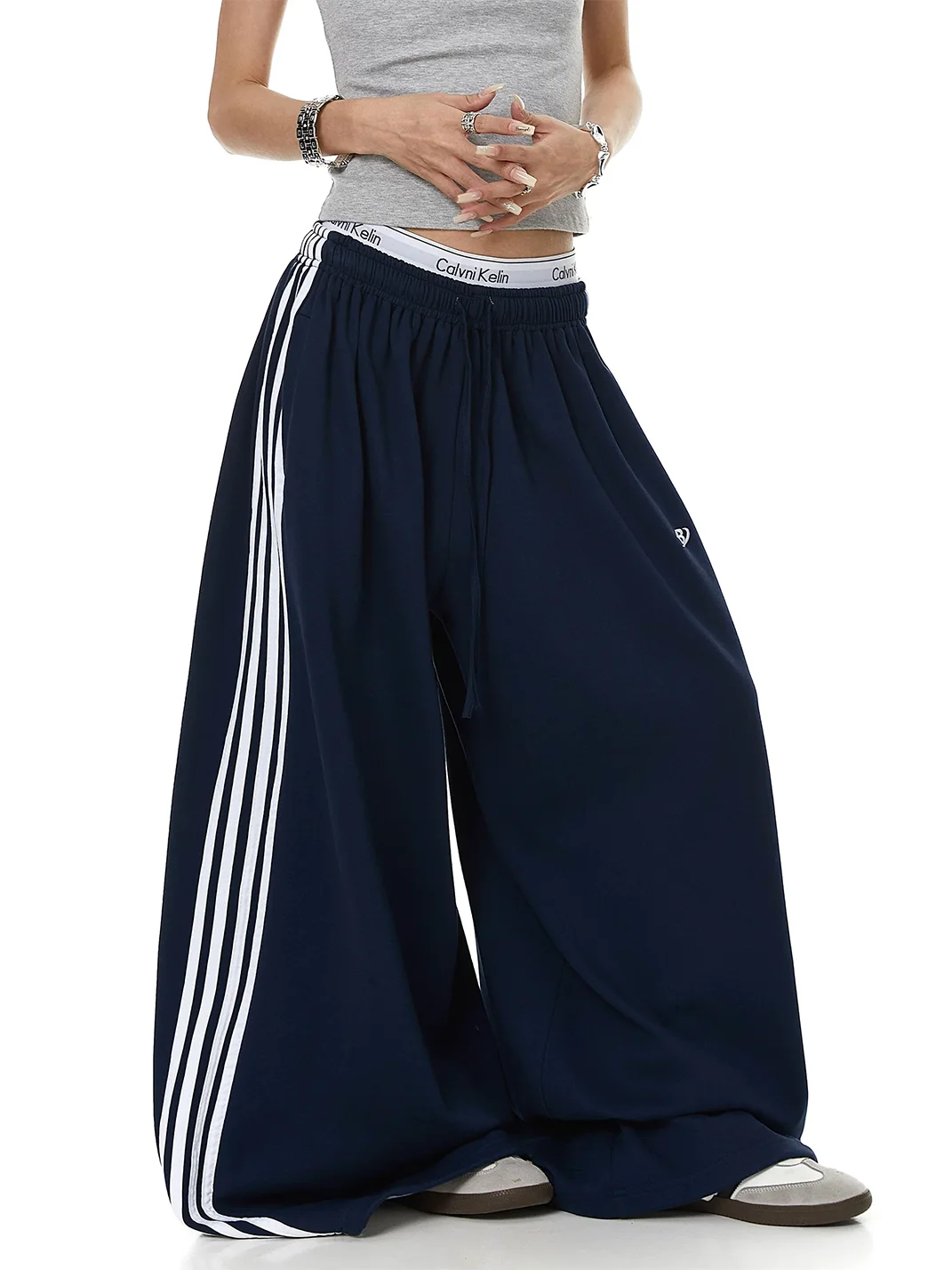 BLACKLISTS | Contrast Stripe Loose Wide-Leg Sweatpants