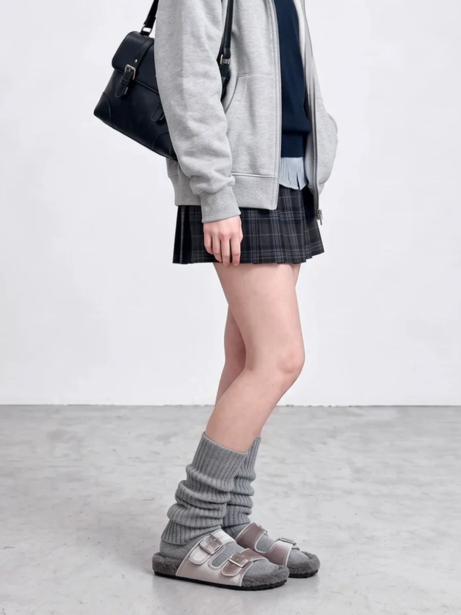 LMDD | Gray Double Buckle Plush Slip-On Slippers - 3