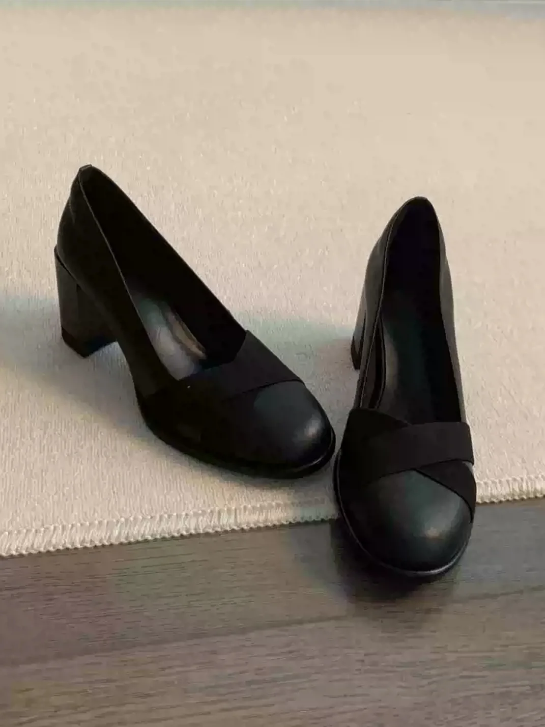 HoneyRain | Round Toe Cross-Strap Block Heel Mary Janes