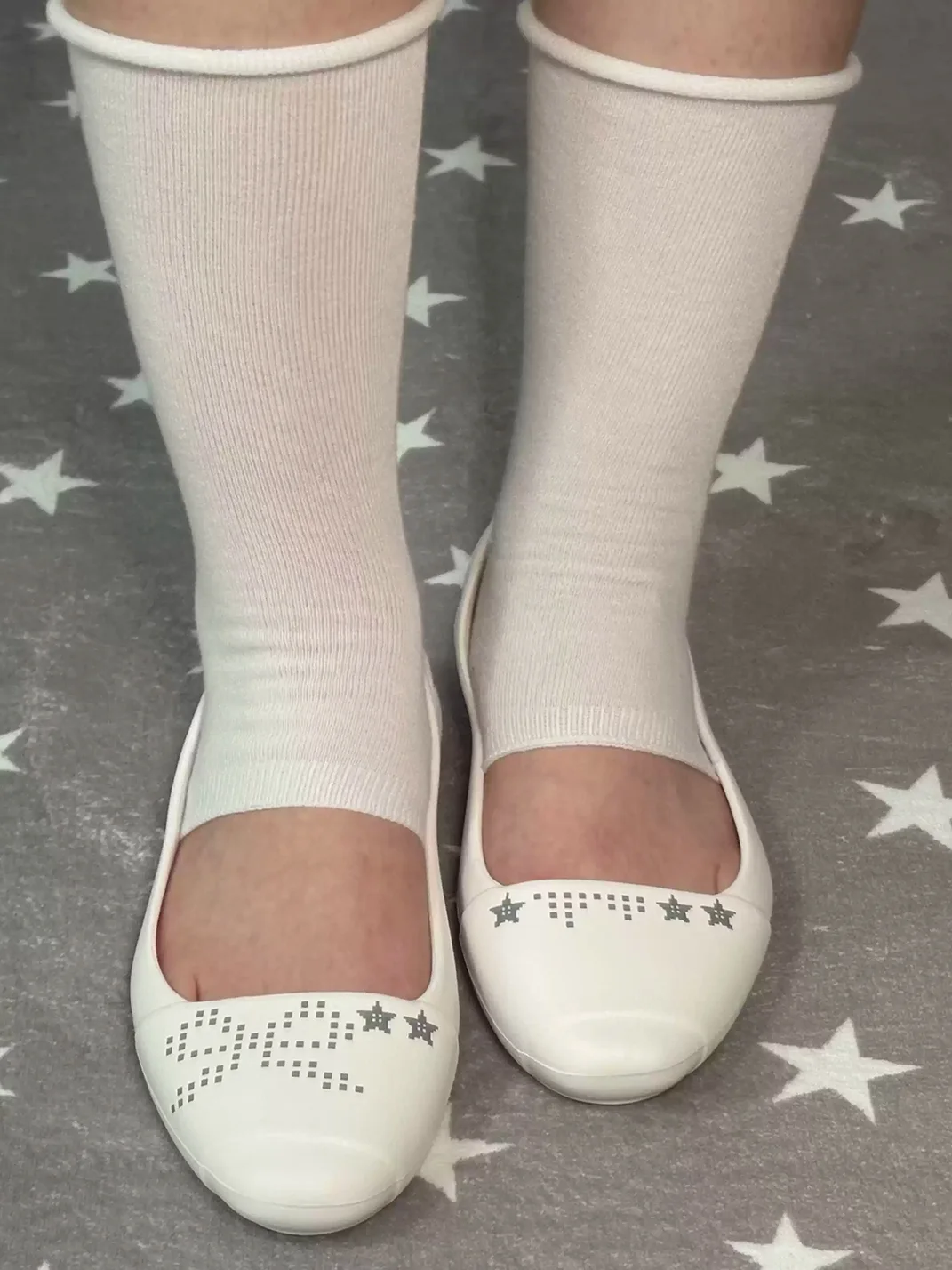 Out side window | Asymmetric Pixel Print Waterproof EVA Flats