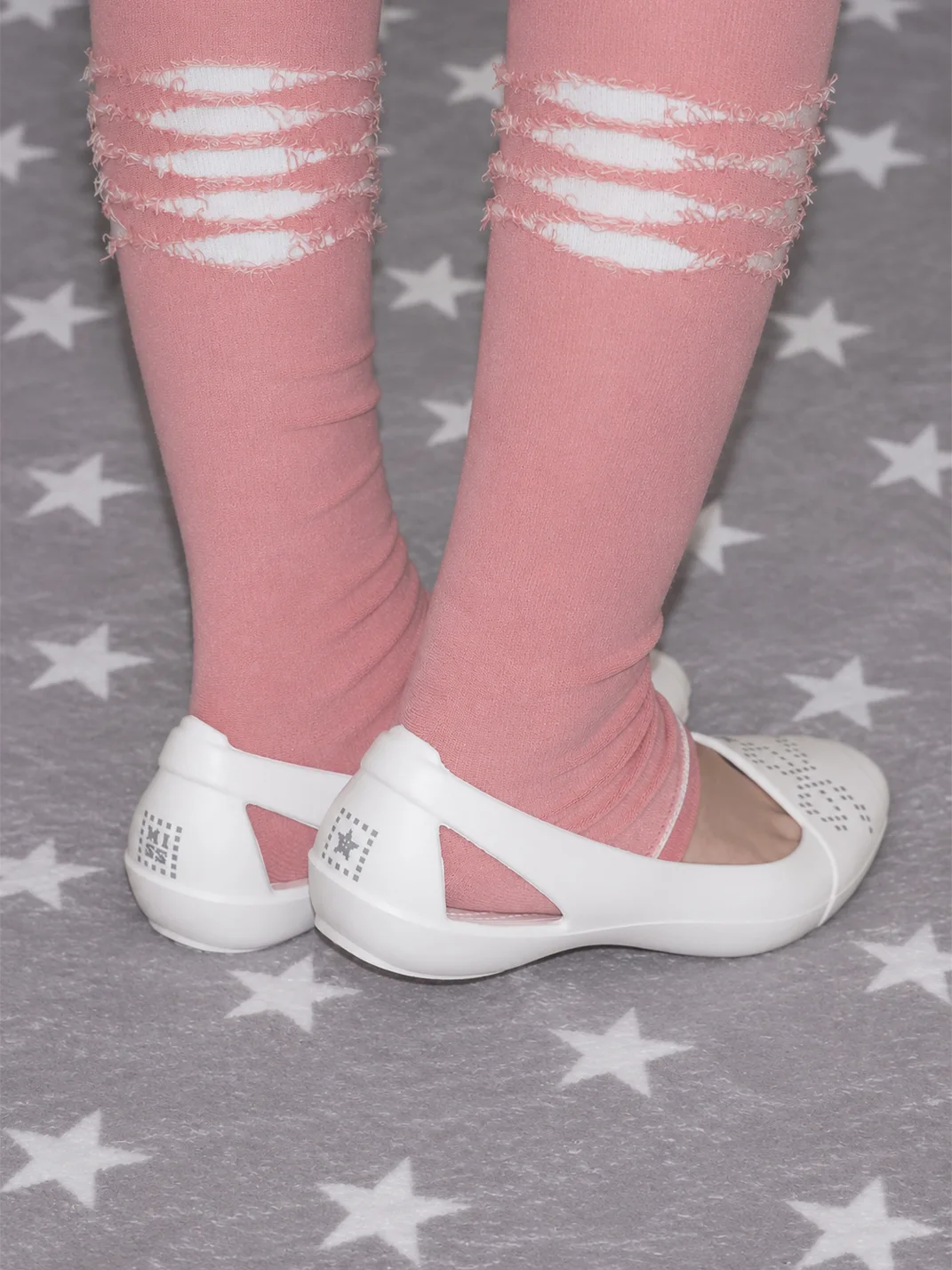 Out side window | Asymmetric Pixel Print Waterproof EVA Flats