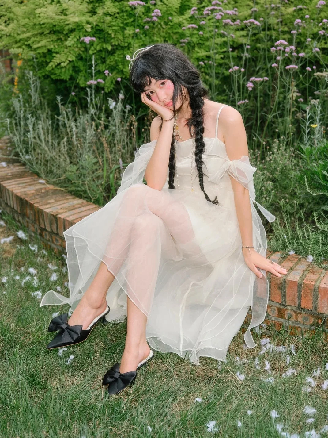 Concept Neun | Pointed Toe Bow Heels