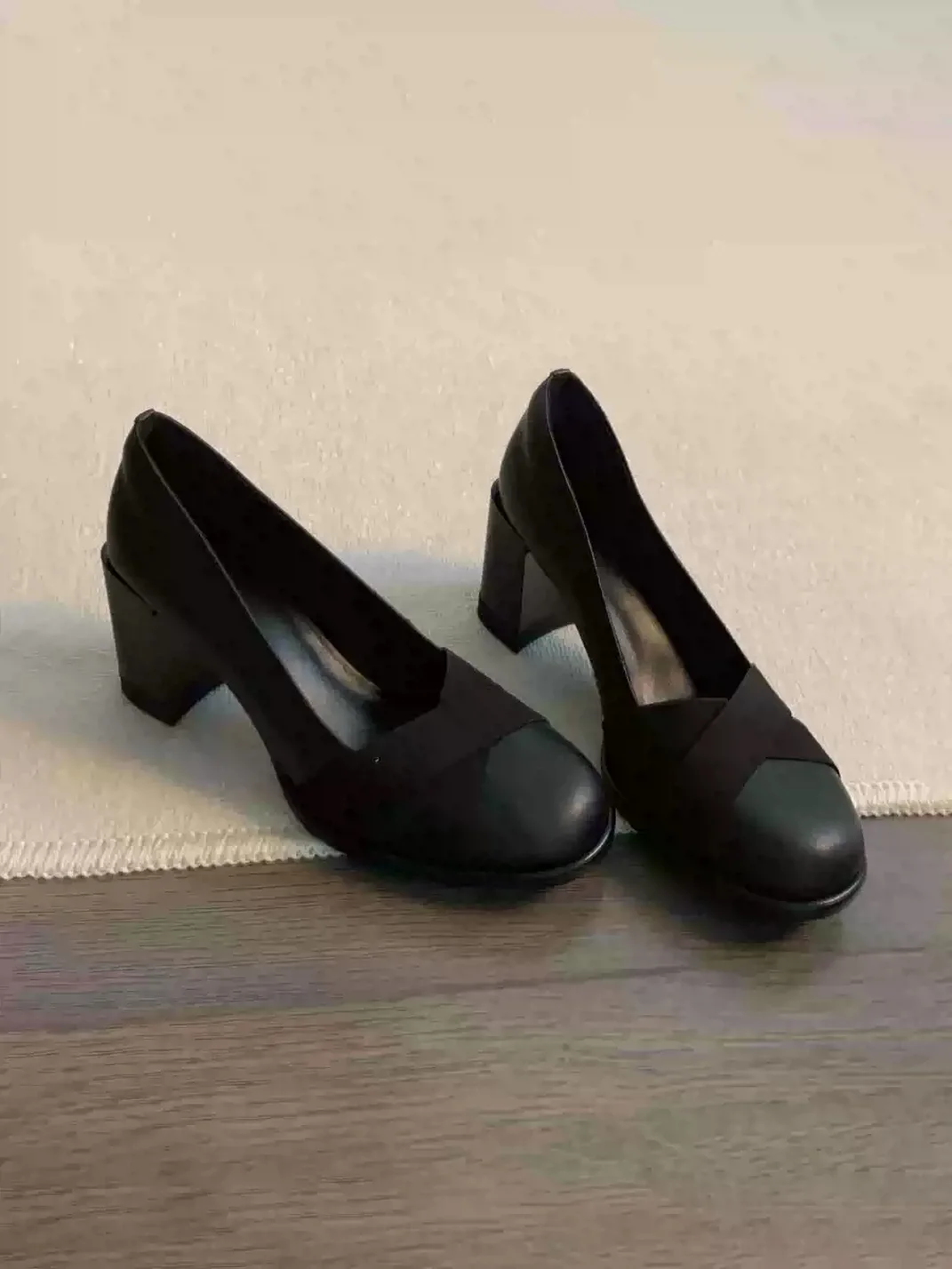 HoneyRain | Round Toe Cross-Strap Block Heel Mary Janes
