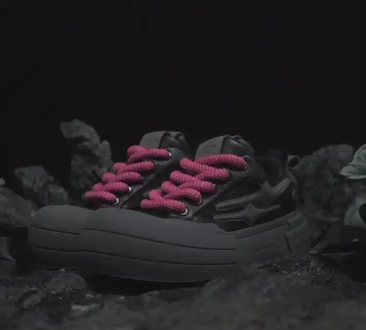 KILLWINNER丨Smile Life Sneaker - Black Samurai