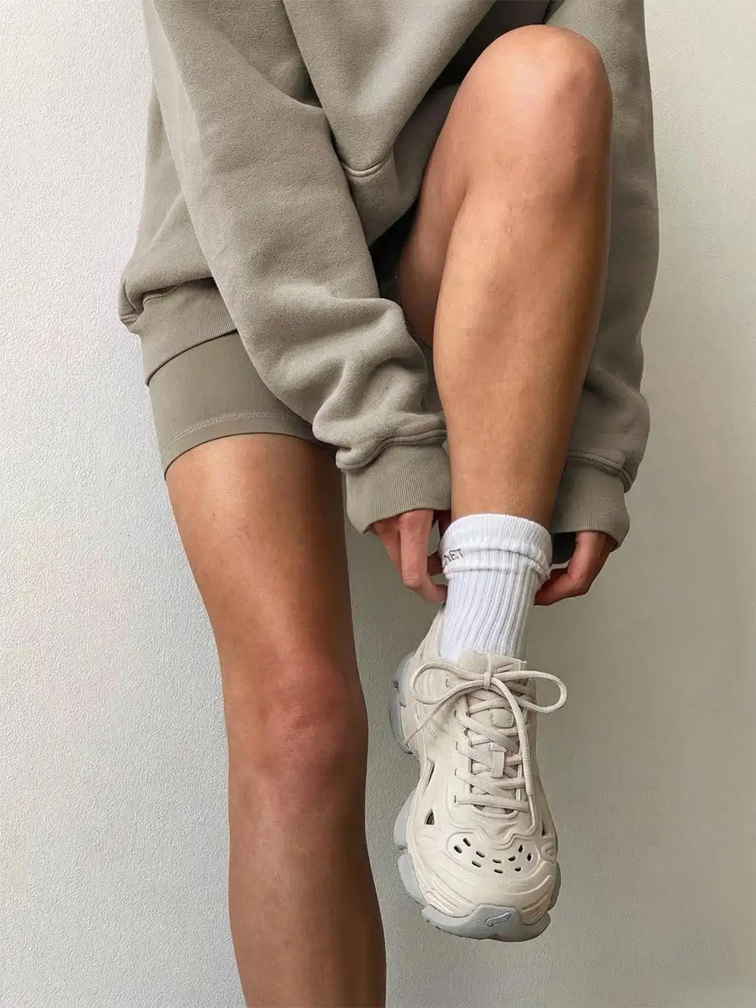 NEXT IMPULSIVE丨Time Space Series-Dad Crocs Shoes
