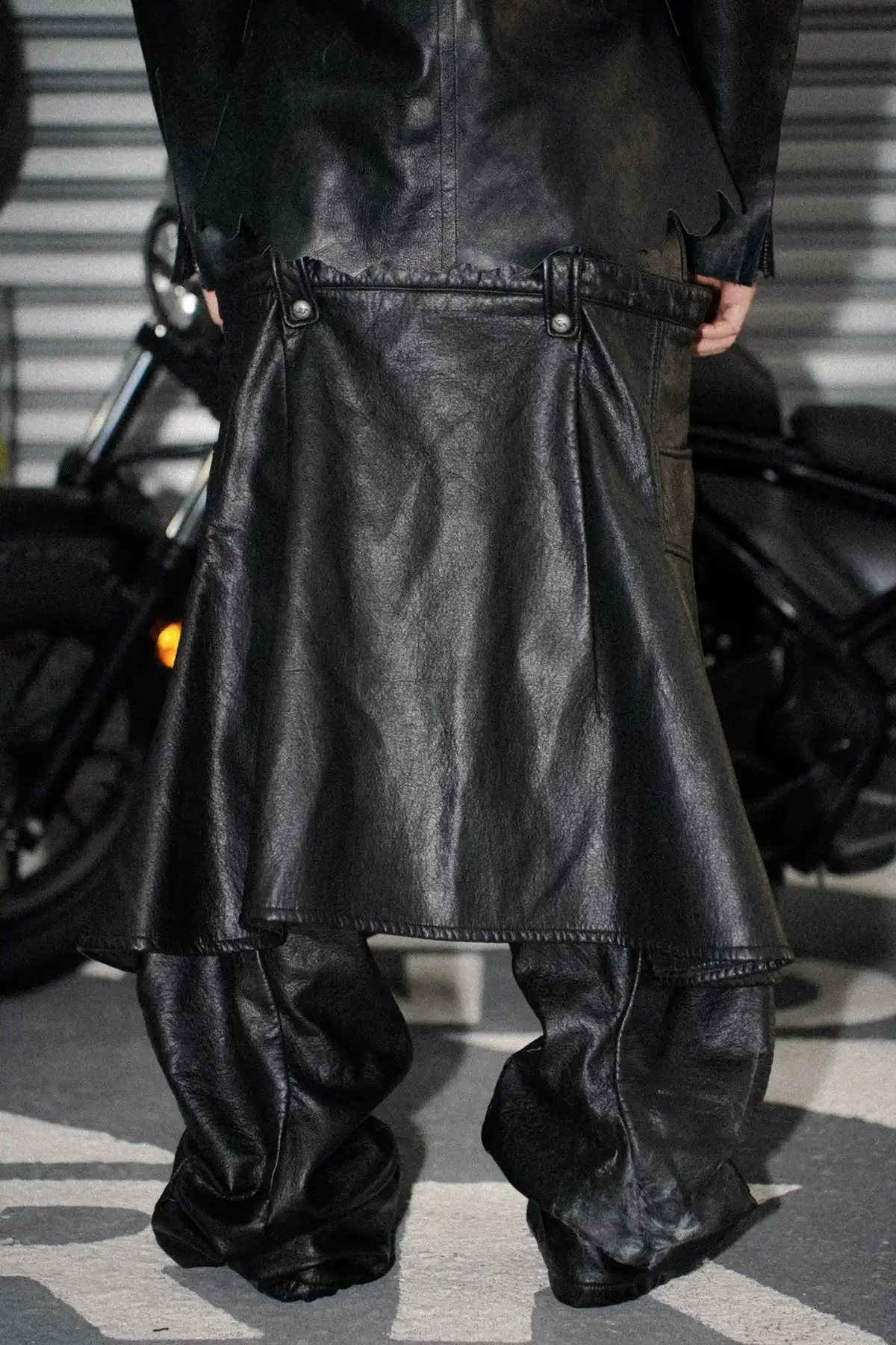 Fourth3ex丨Scimitar Pleated Detachable Leather Pants