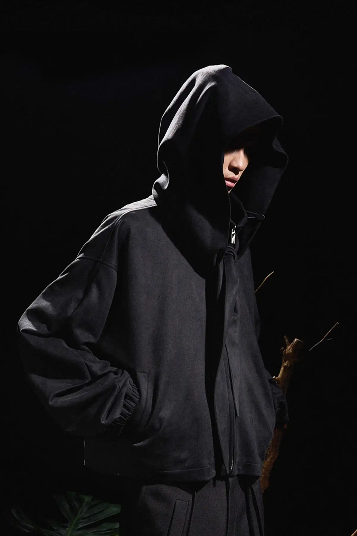 RELABEL丨Scimitar Cuffs Cropped Suede Jacket