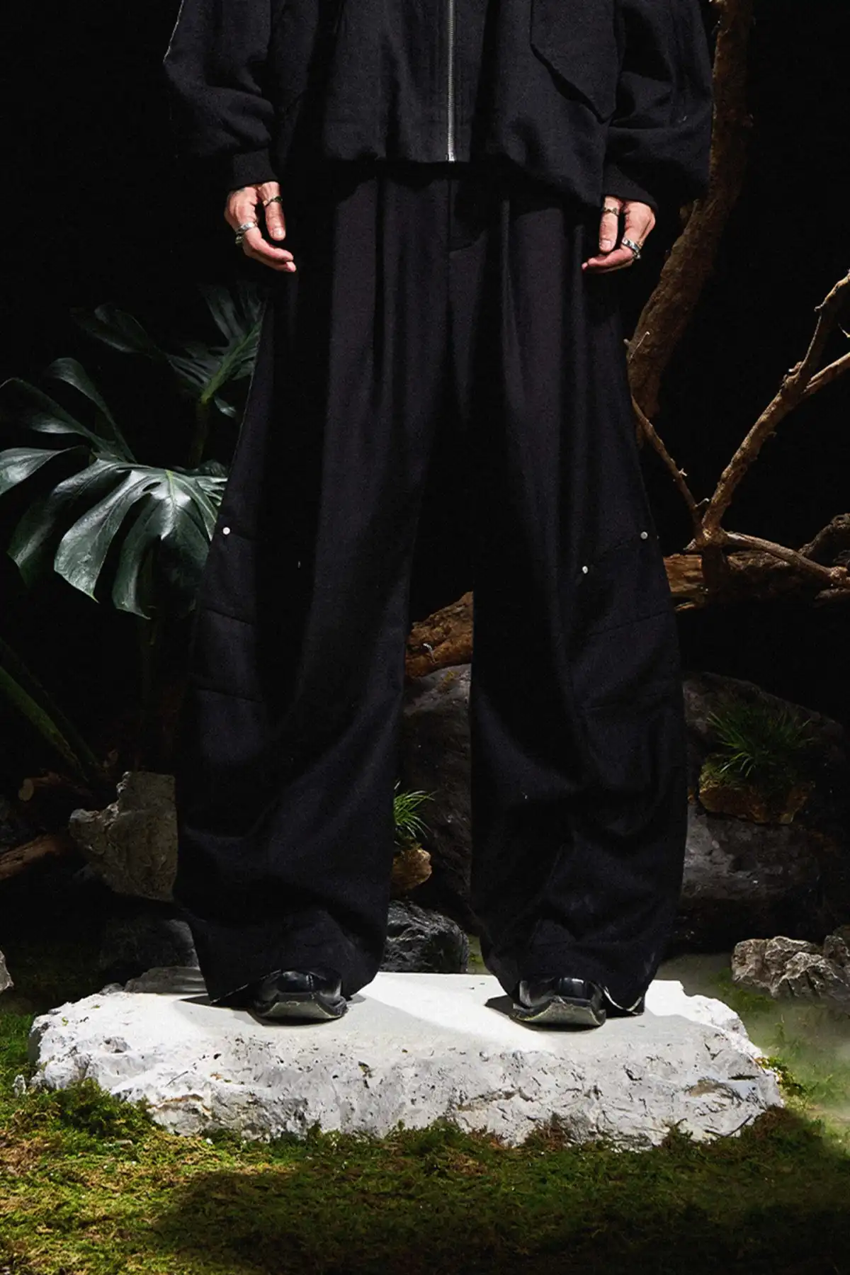 RELABEL丨Pleated Deconstructed Trousers