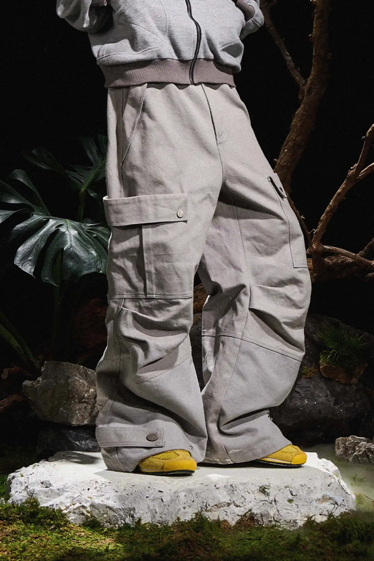 RELABEL丨Big Pocket Cargo Cannon Pants