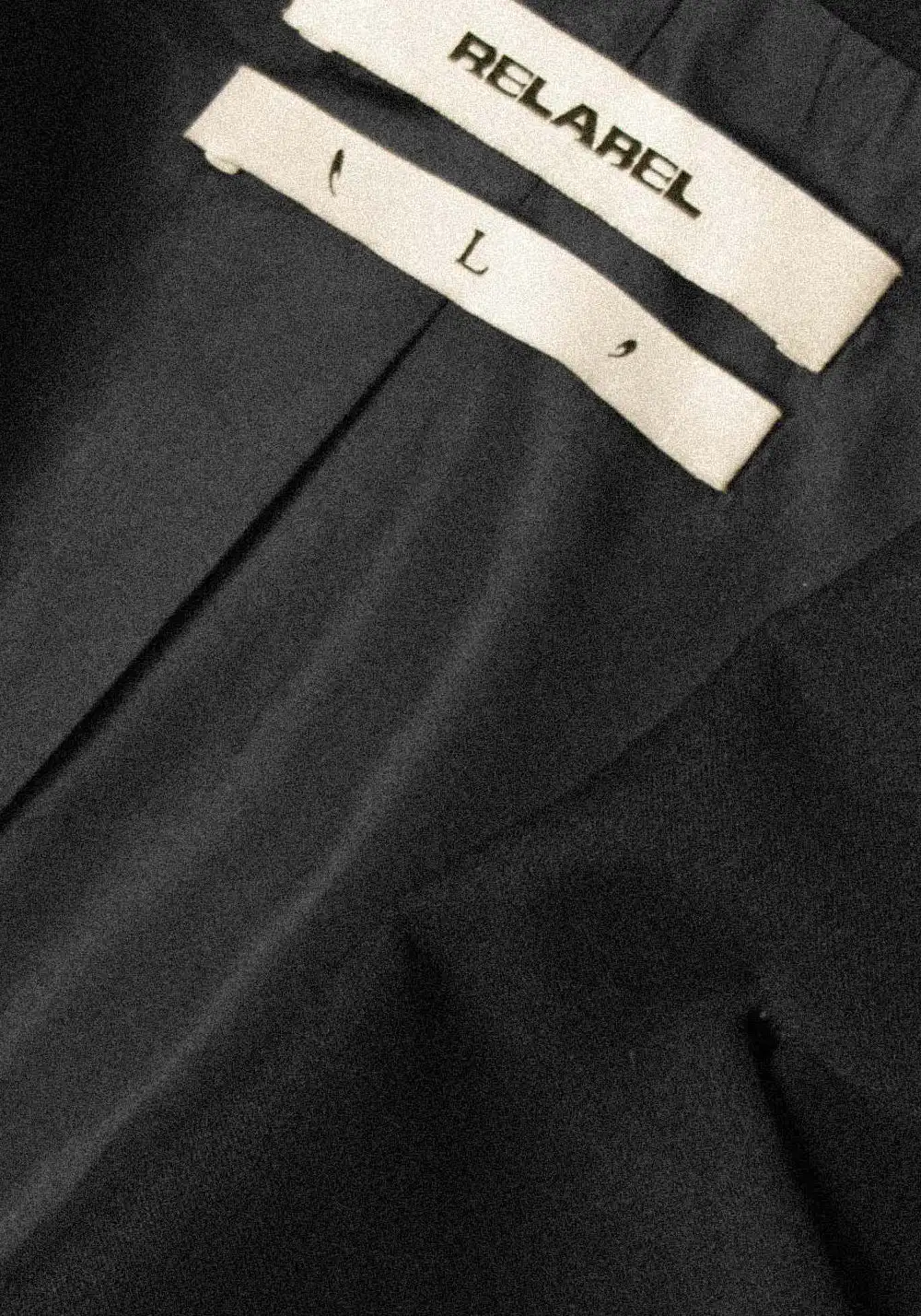 RELABEL丨Three-Dimensional Reconstruction (Reshape) Curved Foldable Collar Detachable Oversized Double-Placket Blazer