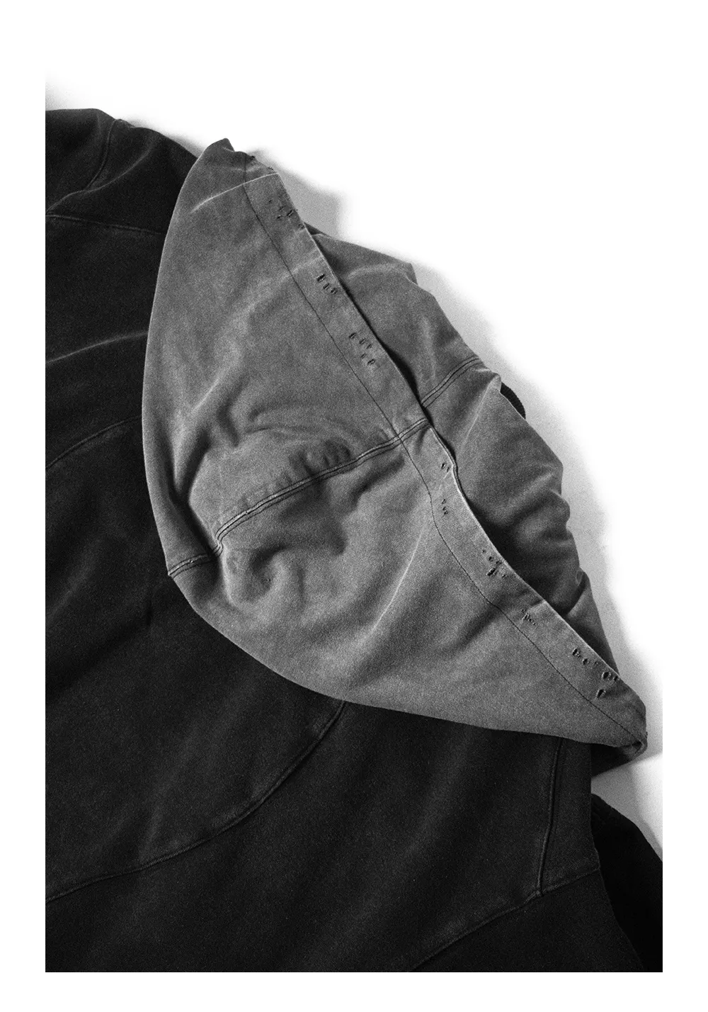 RELABEL丨Three-Dimensional Construction (Carving) Detachable Distressed Hood Washed Deep Gray Multi-Way Crewneck Sweatshirt