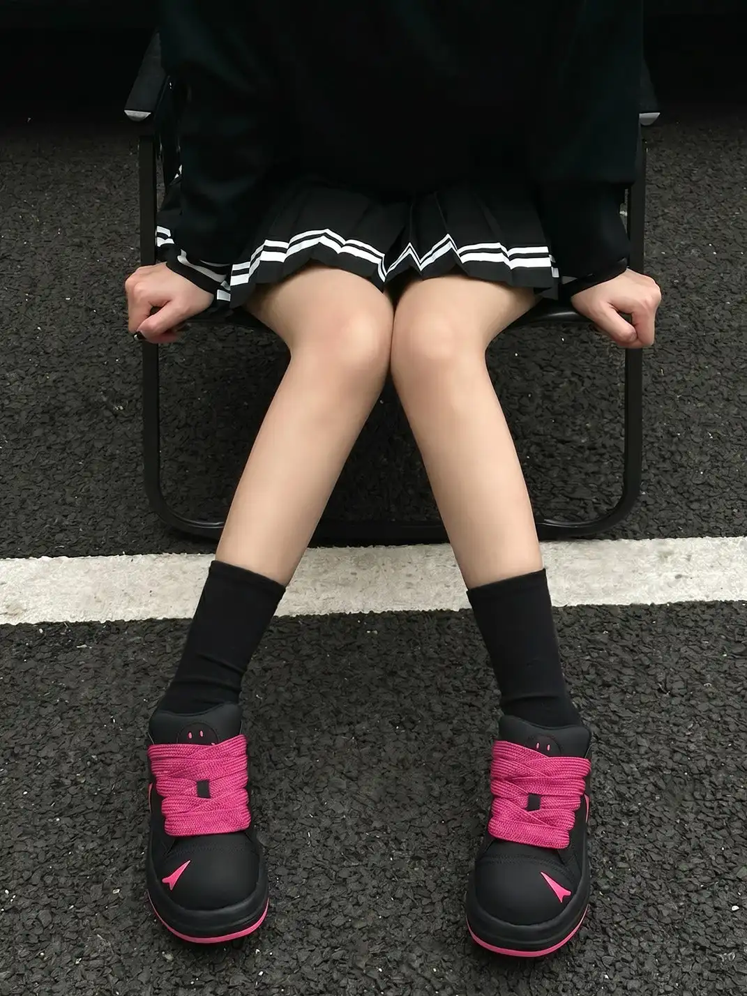 SMILEY丨Big Head Shoes Series-Black/Rose Red