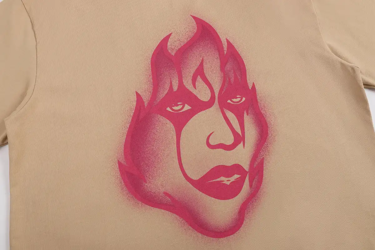 BURNIN FIRE HEART WOMEN'S SHORT SLEEVE T-SHIRT