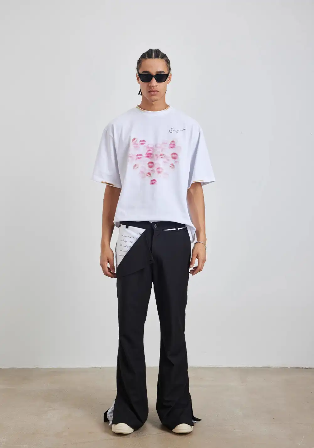 Kylie's Lip Print Smoke Tee
