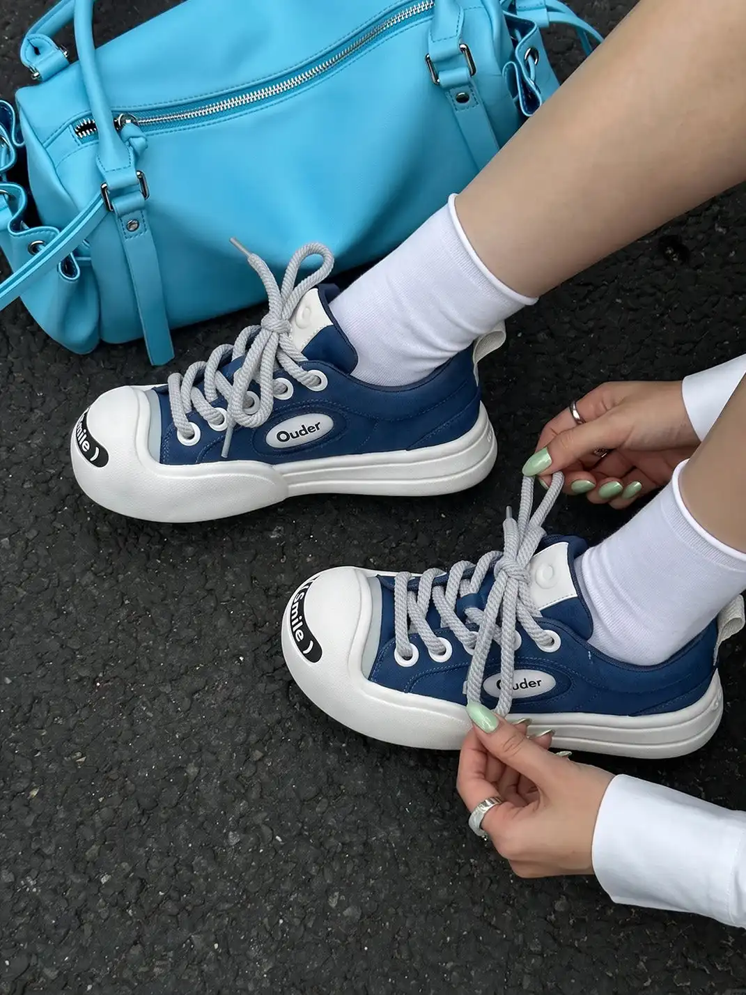OUDER丨Smile Open Smile Big Head Canvas Shoes-Blue&White