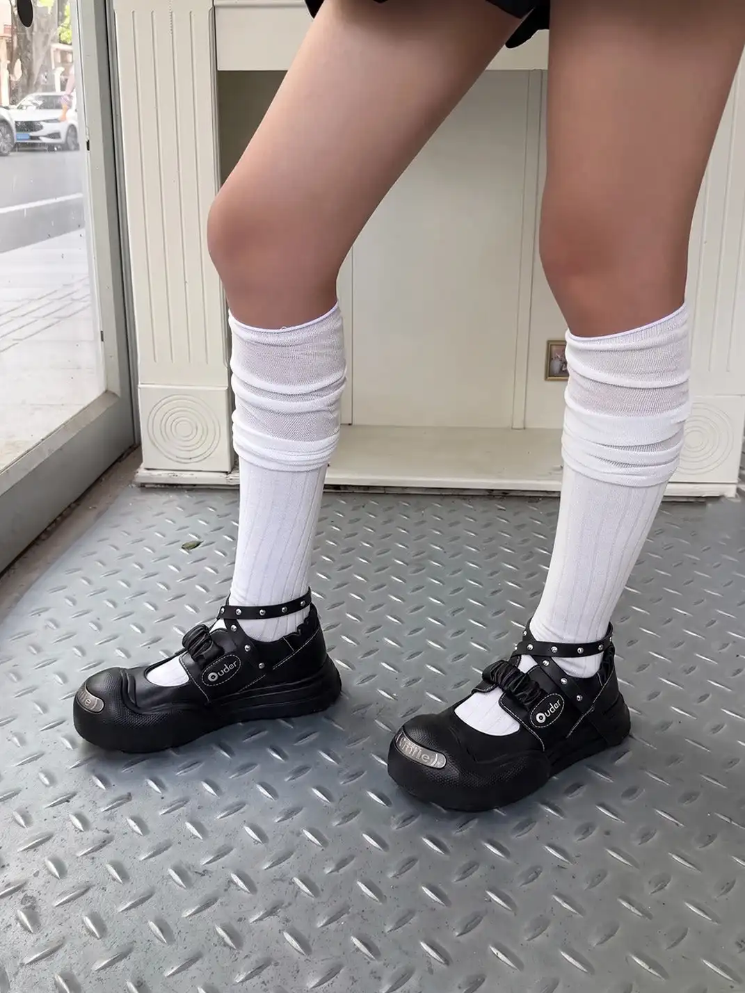 OUDER丨Smile Vampire Leather Mary Jane Shoes-Black