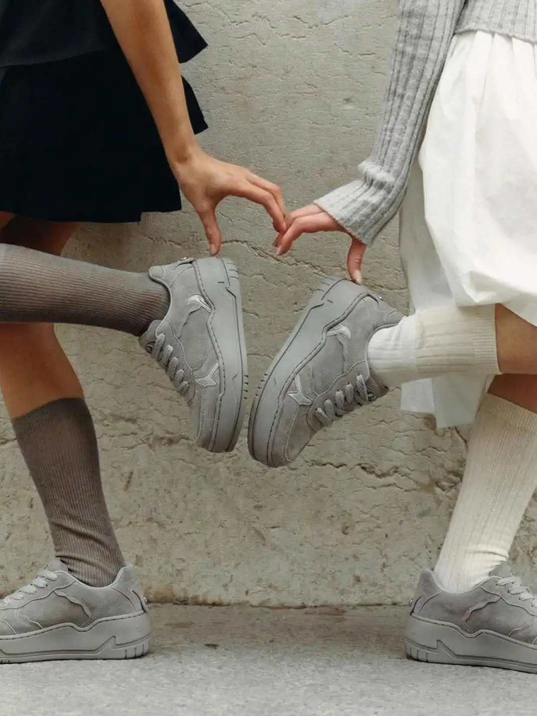 SMILEY丨 German Trainer Replica