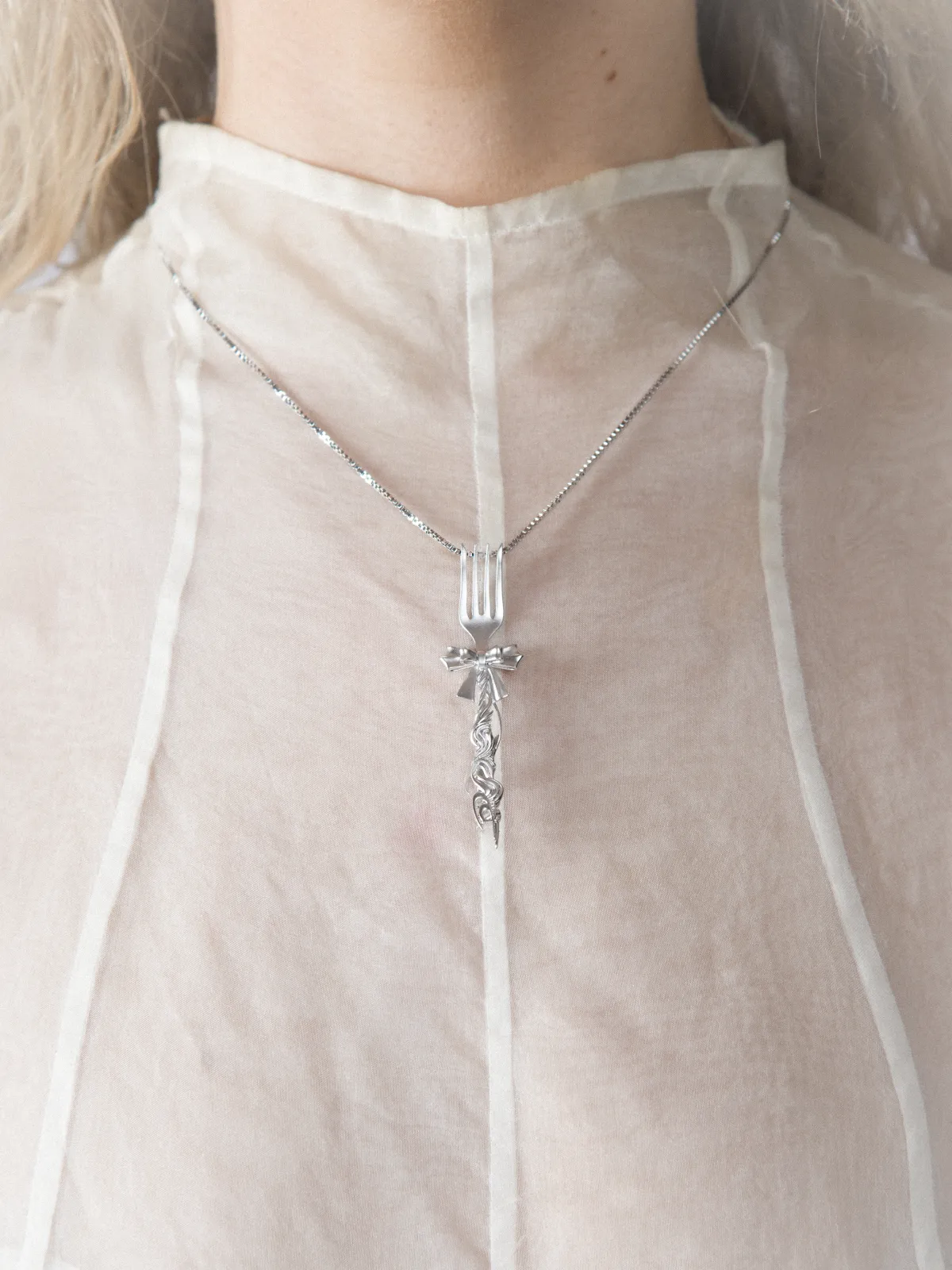 TORNADOSONG丨Fork Necklace-Bow