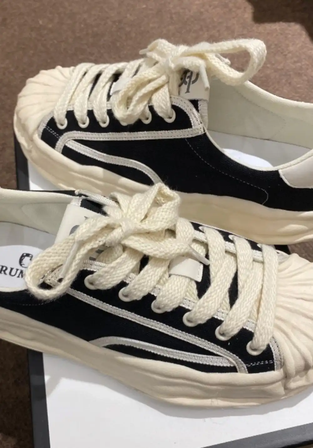TRUMPPIPE丨Melted Shell-Toe Sneakers