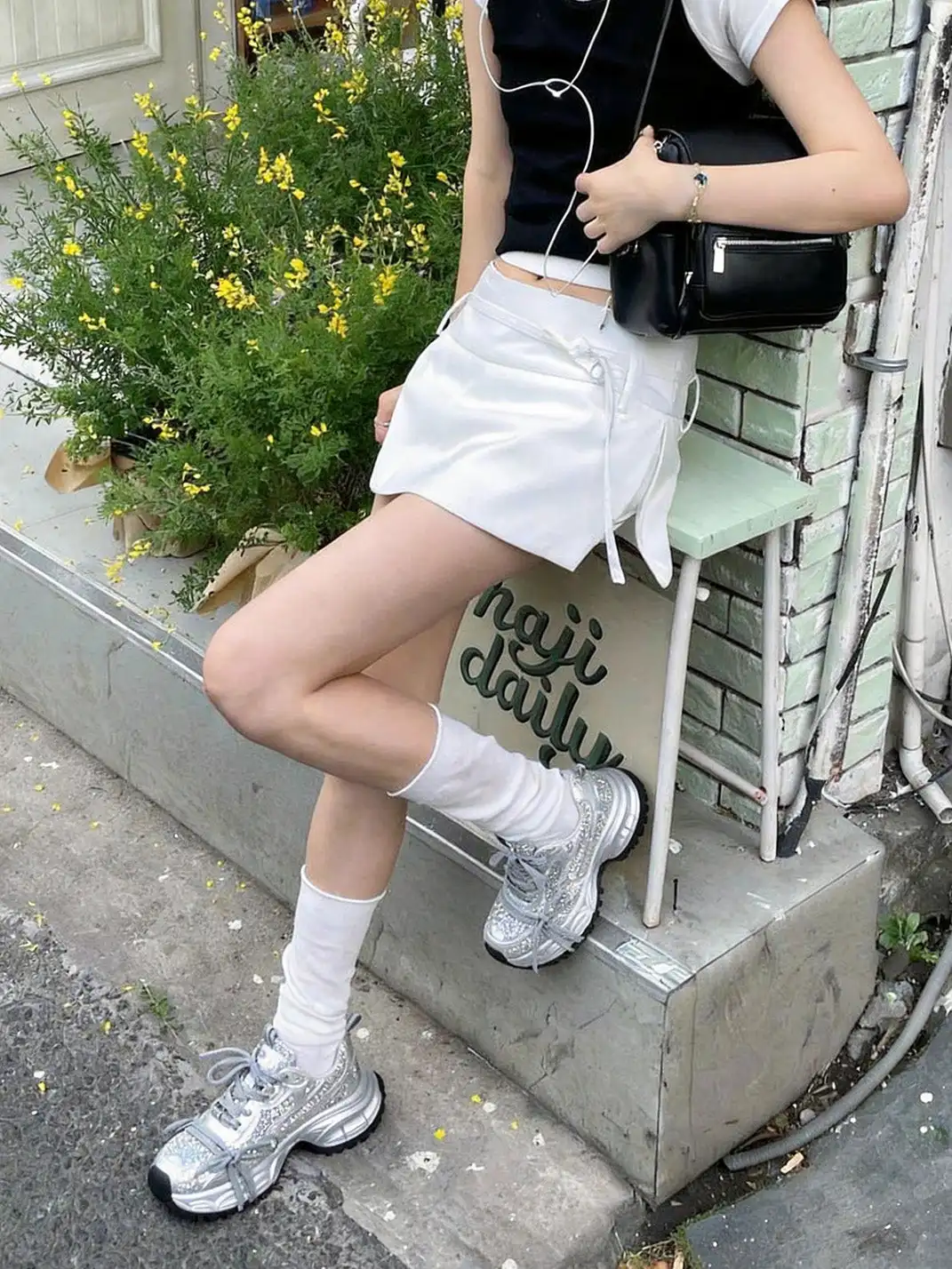 C.BANNER丨Women's Fashionable Rhinestone Shock-absorbing Dad Shoes
