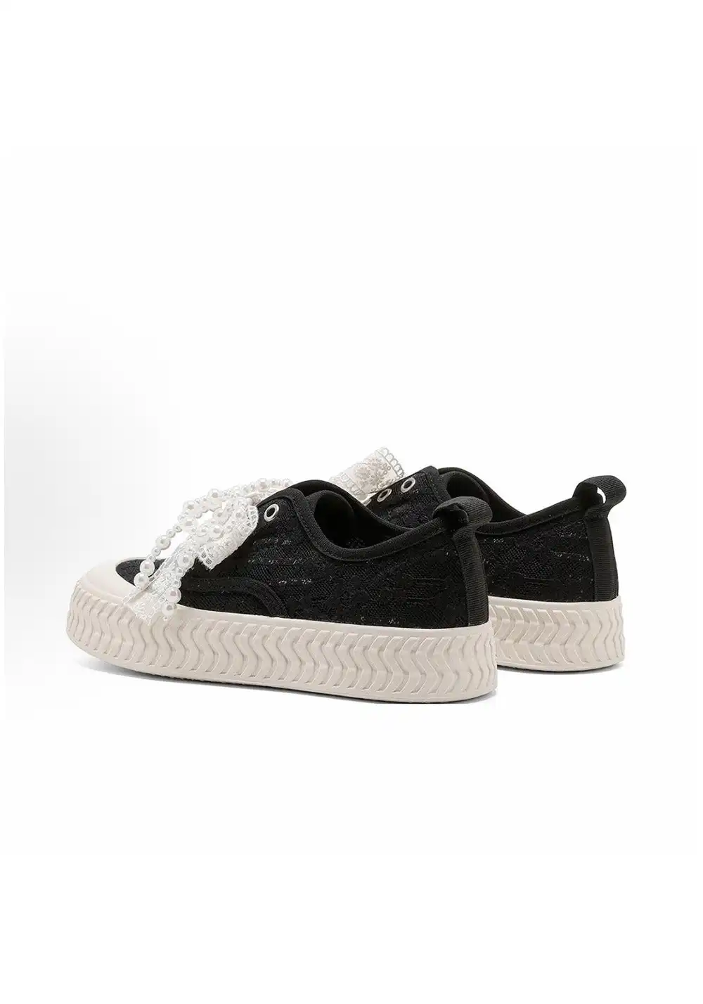 C.BANNER丨Fabric Niche Romantic Pearl Wear-resistant Low-top Sneakers