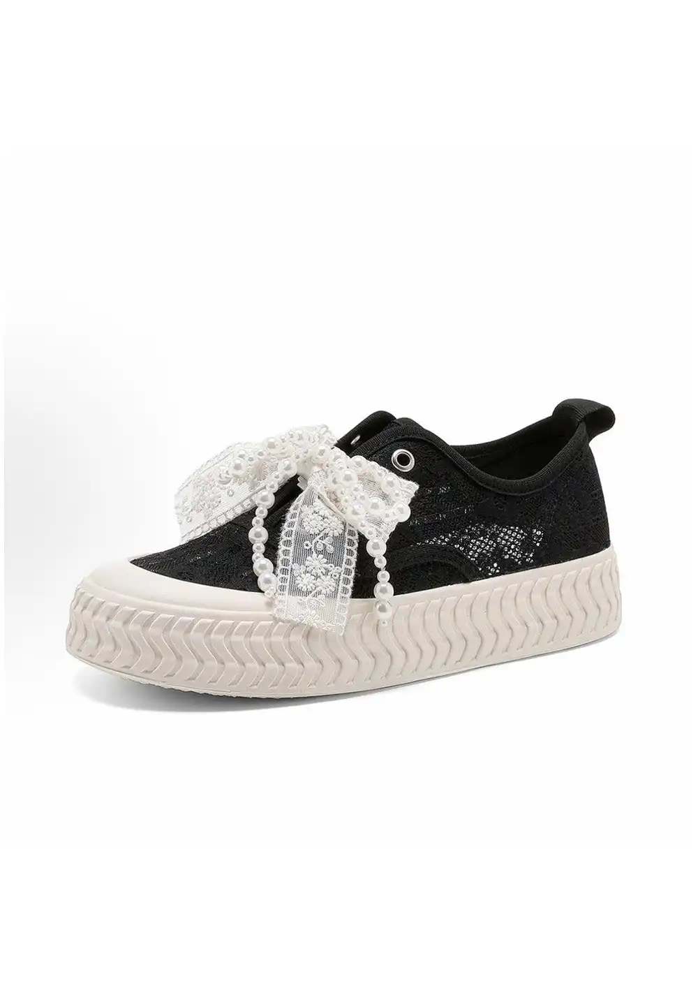 C.BANNER丨Fabric Niche Romantic Pearl Wear-resistant Low-top Sneakers