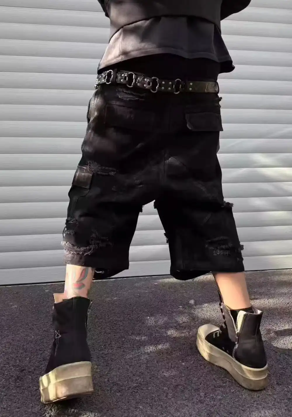Disark│Waxed Distressed Denim Shorts