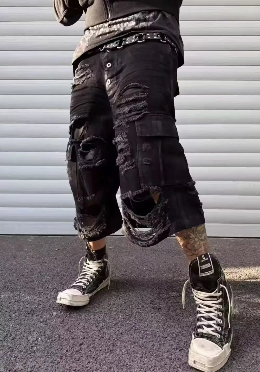 Disark│Waxed Distressed Denim Shorts